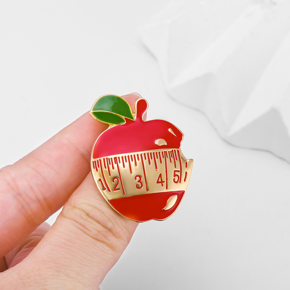Nutrition Apple Enamel Brooch  - Nutrition Zinc reseña y precio